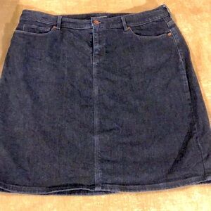 Lands’ End Blue Jeans Skirt         Like New Condition